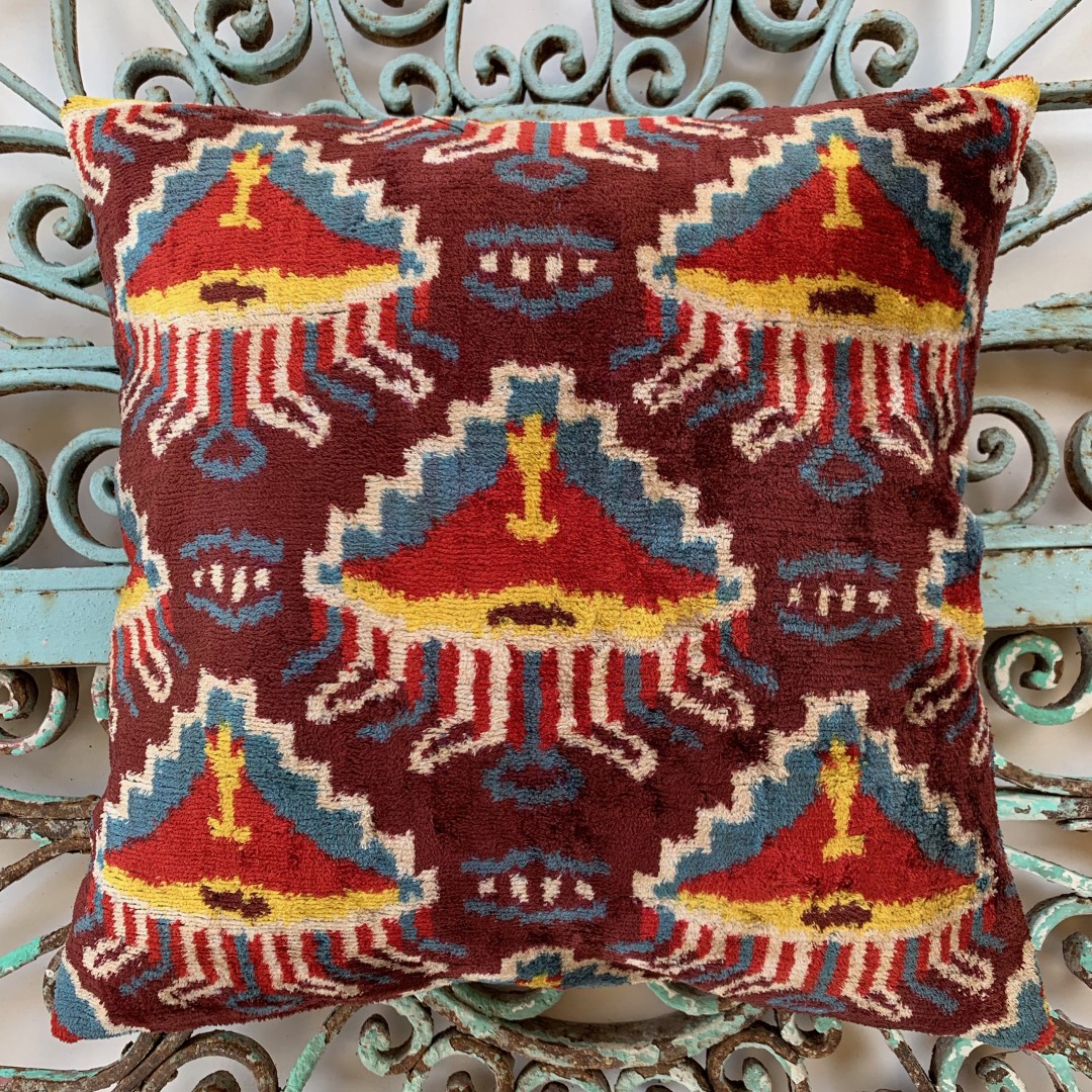 Handwoven Velvet Cushion-Vel007