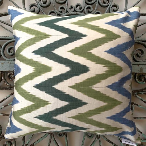 Velvet / Ikat Cushion-Vik002