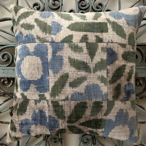 Velvet / Ikat Cushion-Vik002