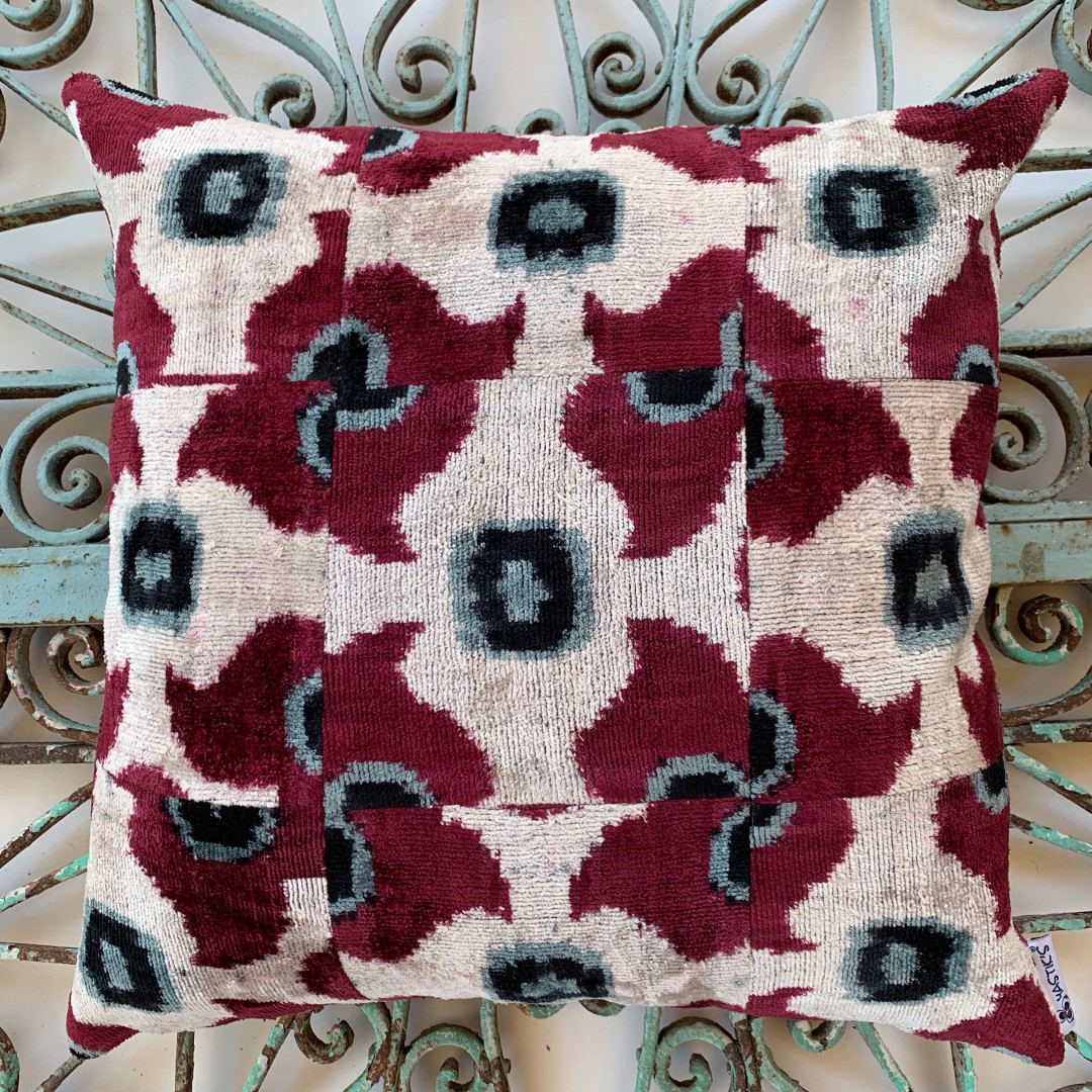 Velvet / Ikat Cushion-Vik004