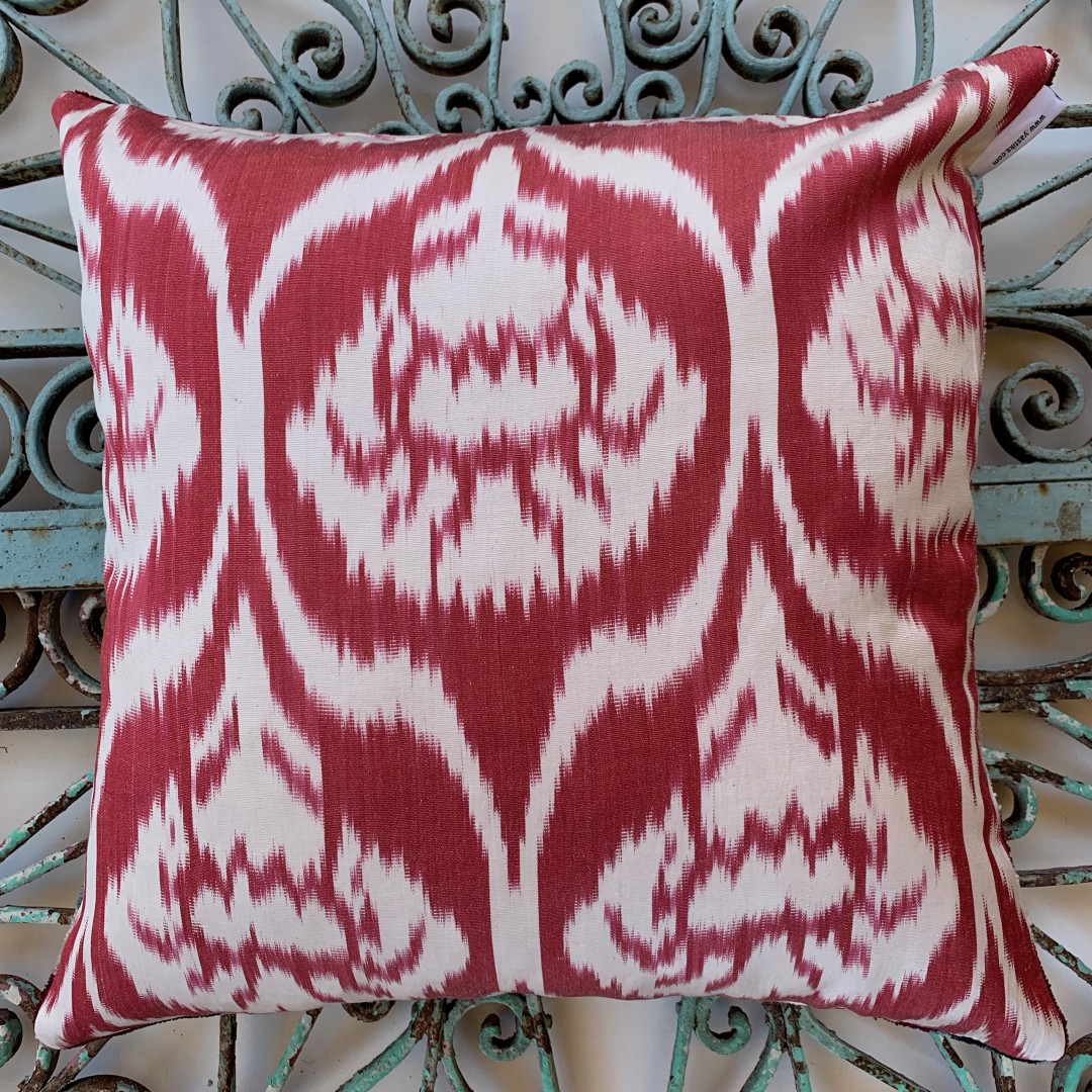 Velvet / Ikat Cushion-Vik005