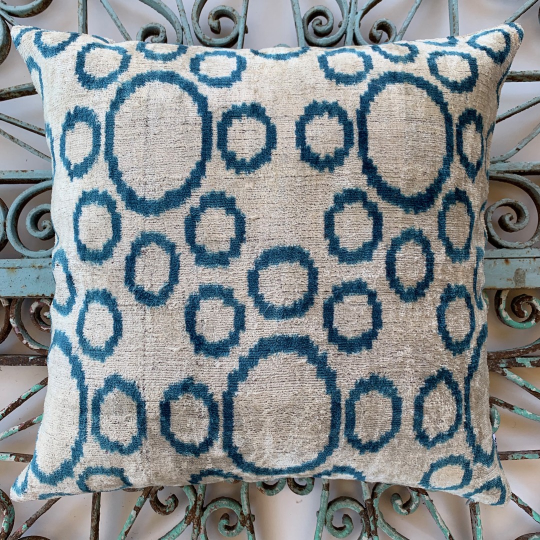 Velvet / Ikat Cushion-Vik008