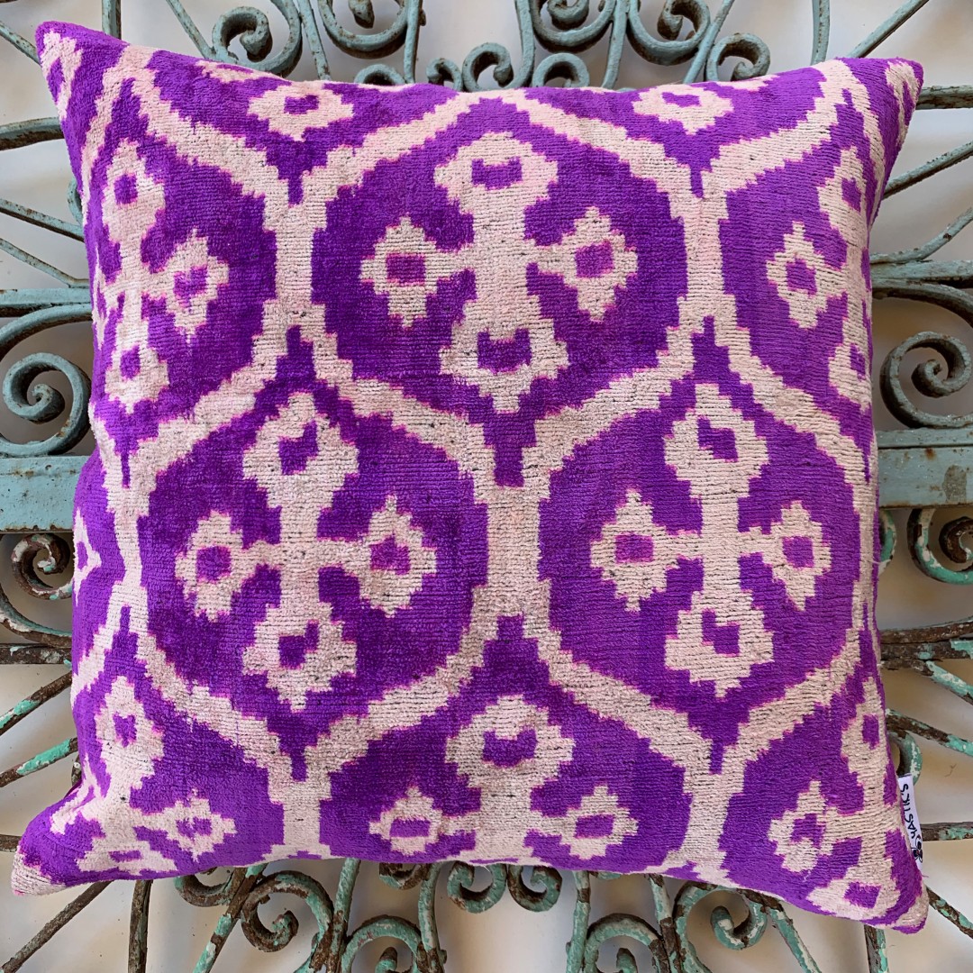 Velvet / Ikat Cushion-Vik011