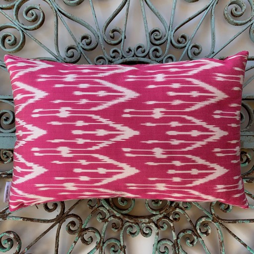 Velvet / Ikat Cushion-Vat002