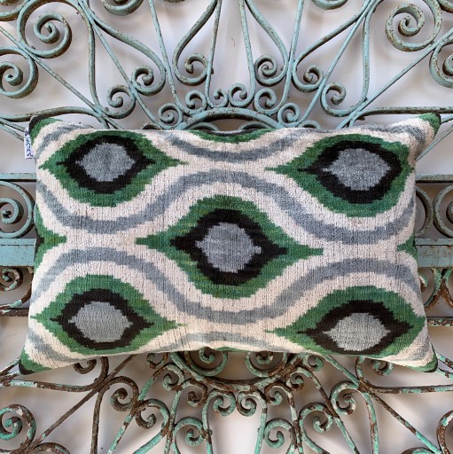 Velvet / Ikat Cushion-Vat008