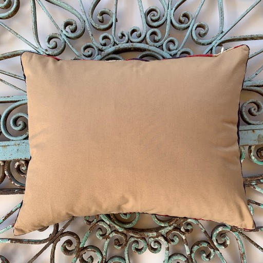 Velvet Cushion-Vec004