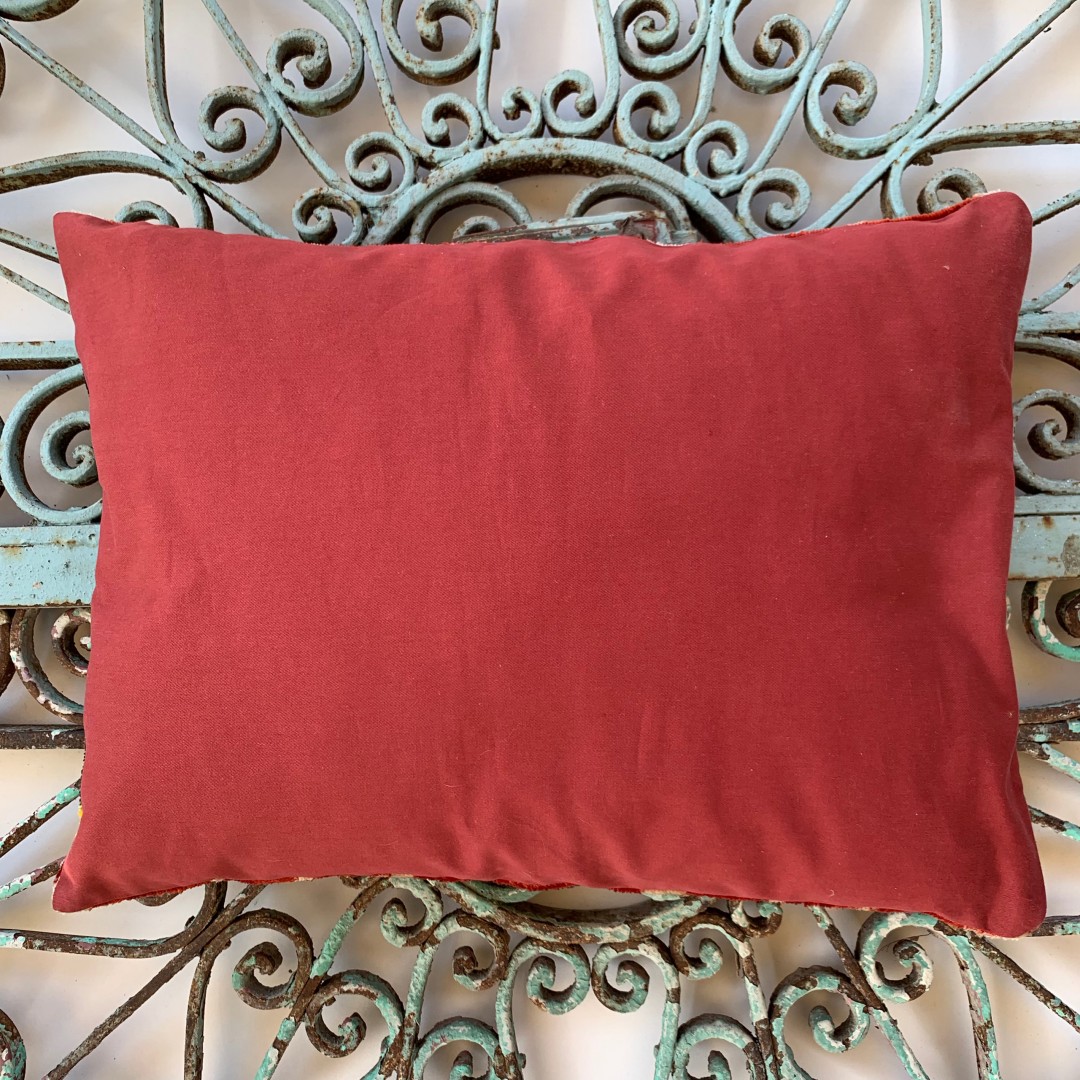 Velvet Cushion-Vec026