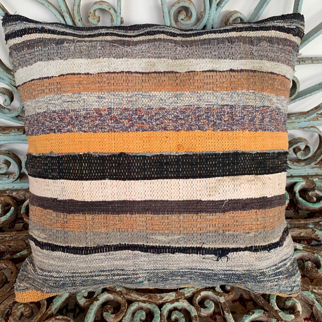 Vintage Kilim Cushion-Klm048