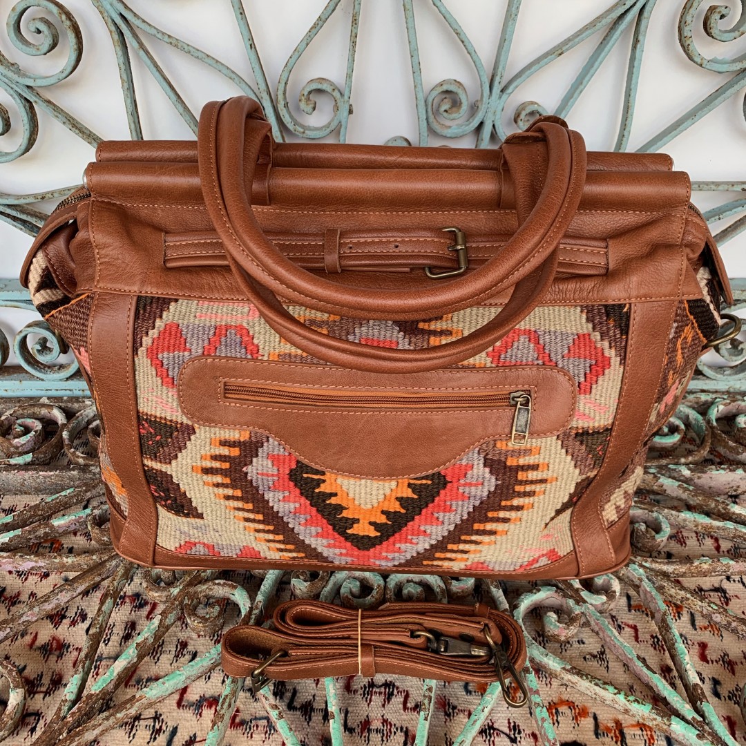 El Yapımı Deri Kilim Çanta BAG002