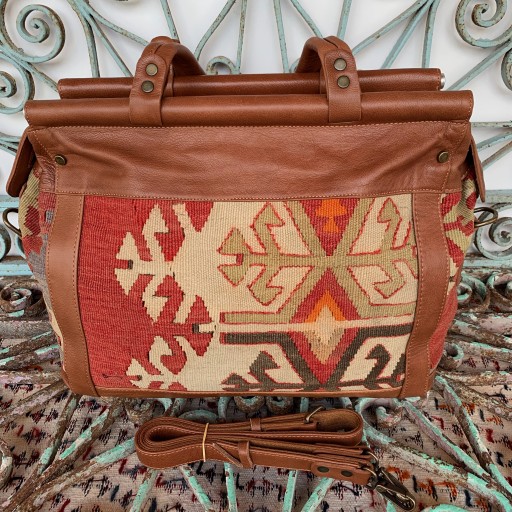 El Yapımı Deri Kilim Çanta BAG003