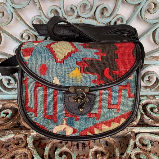 El Yapımı Deri Kilim Çanta BAG010