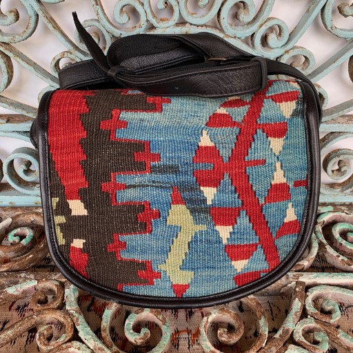 El Yapımı Deri Kilim Çanta BAG010