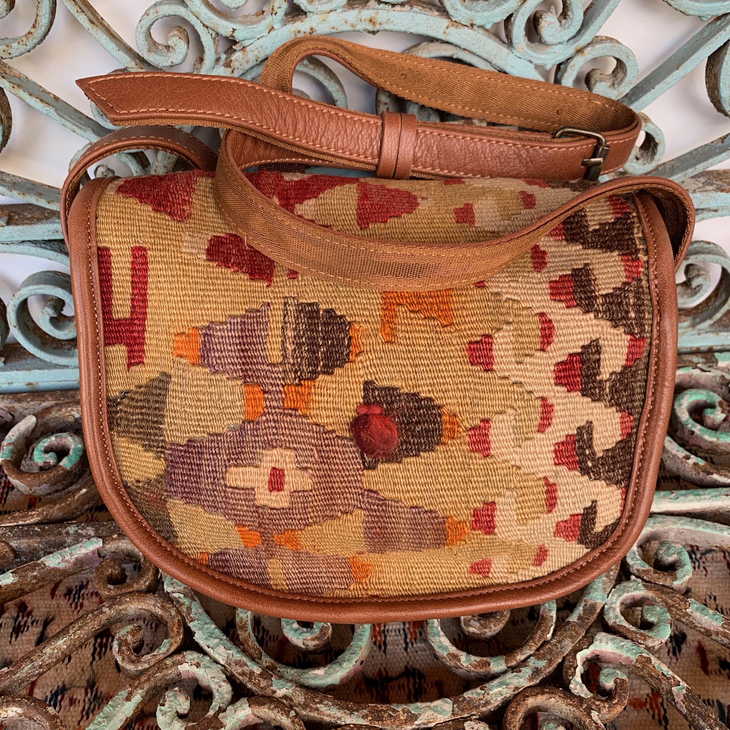 Kinza Handmade Turkish Kilim-Leather Women's Boho Bag