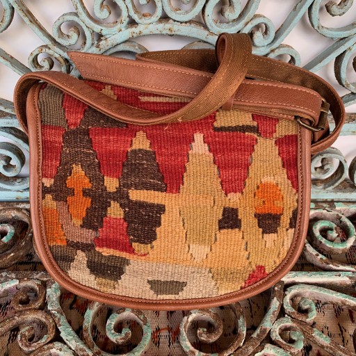 El Yapımı Deri Kilim Çanta BAG013