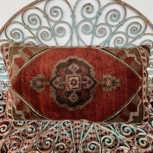 Vintage Carpet Cushion-Crp021