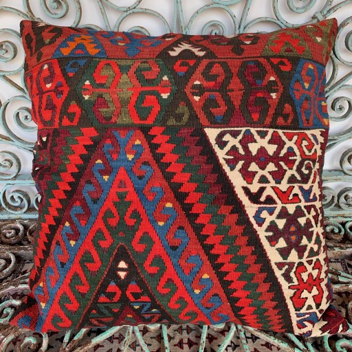 Vintage Anadolu Kilim Yer Minderi KLM125